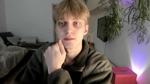 Snapshot of samuel_clark chatting on October 2, 6:31 am Sam online show from October 2, 6:31 am