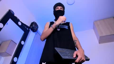   online show from September 20, 10:44 pm