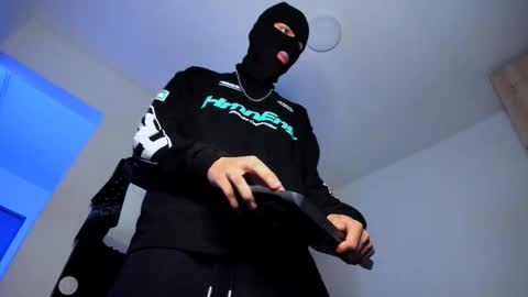   online show from November 14, 2:54 am