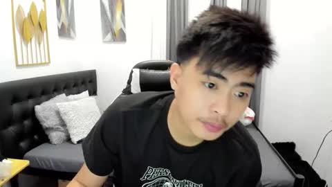 Sam online show from March 18, 10:46 pm