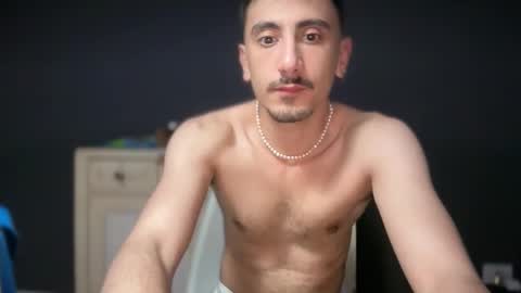 Snapshot of samuelforhim chatting on April 19, 10:34 pm samuelforhim online show from April 19, 10:34 pm