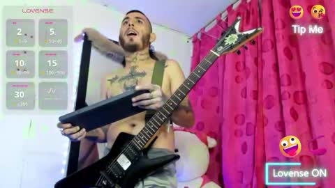 Snapshot of samy_ice chatting on February 11, 11:54 pm samy_ice online show from February 11, 11:54 pm