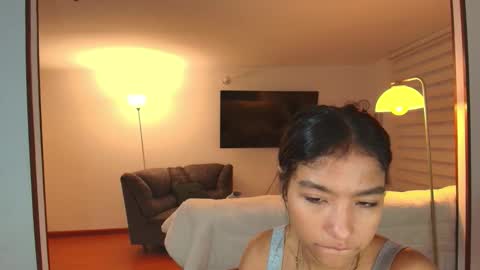 Snapshot of samy_jonnes_ chatting on October 8, 11:13 pm Hello I am absent due to a family calamity I will return soon-hola estoy ausente por un problema familiar volvere pronto. online show from October 8, 11:13 pm