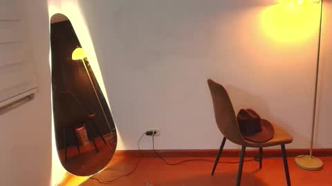 Snapshot of samy_jonnes_ chatting on November 6, 11:37 pm Hello I am absent due to a family calamity I will return soon-hola estoy ausente por un problema familiar volvere pronto. online show from November 6, 11:37 pm