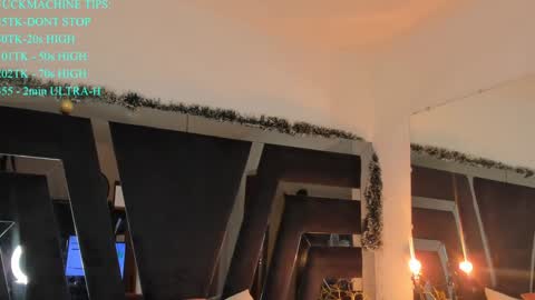 Snapshot of samy_ross_ chatting on December 31, 7:07 pm Find me at when im offline here. online show from December 31, 7:07 pm