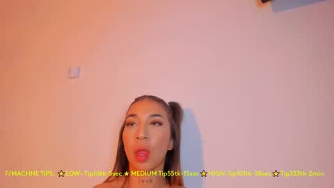 Snapshot of samy_ross_ chatting on January 20, 11:54 pm Find me at when im offline here. online show from January 20, 11:54 pm