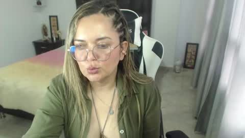 samy_vsn online show from February 4, 10:45 pm