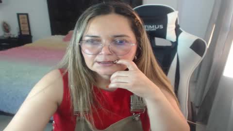 samy_vsn online show from February 19, 10:42 pm