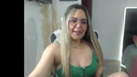 samy_vsn online show from November 12, 9:25 pm