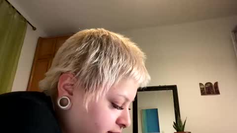 Samymoon online show from March 18, 7:22 am