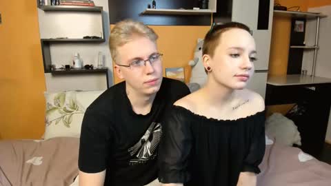 Snapshot of samyscott chatting on December 18, 7:58 am SamyScott online show from December 18, 7:58 am