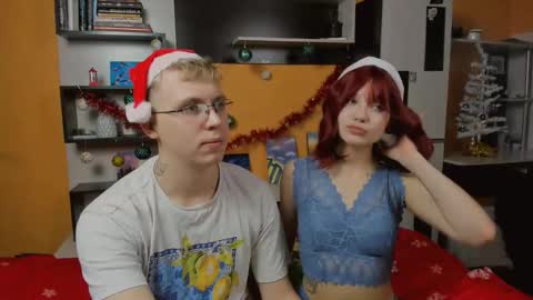 Snapshot of samyscott chatting on December 21, 8:21 am SamyScott online show from December 21, 8:21 am