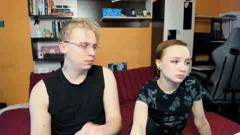 SamyScott online show from April 11, 6:18 am