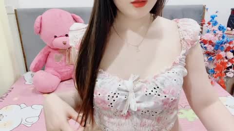 sanami_sian_ online show from April 7, 1:22 pm