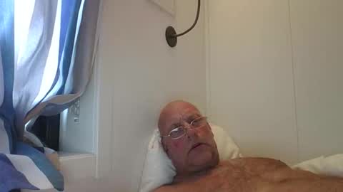 sandnesrune523 online show from November 10, 11:31 am