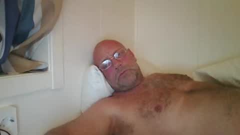 sandnesrune523 online show from November 13, 6:12 am