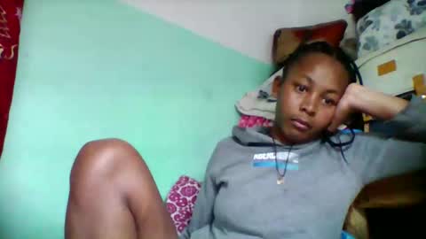 sandra1253099 online show from October 7, 6:27 pm