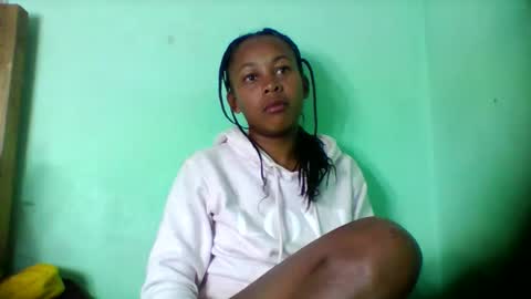 sandra1253099 online show from March 15, 5:41 pm