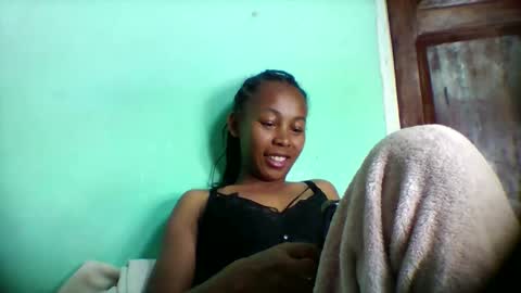 sandra1253099 online show from March 20, 7:41 pm