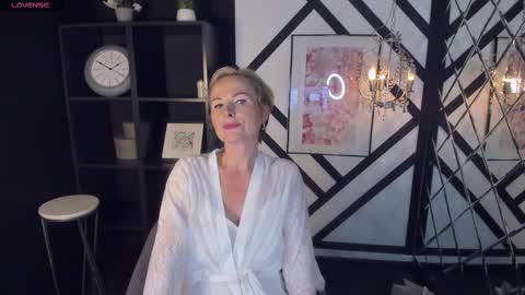 Snapshot of sandra_kind chatting on January 28, 11:38 am Sandra online show from January 28, 11:38 am