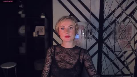 Snapshot of sandra_kind chatting on February 20, 5:33 am Sandra online show from February 20, 5:33 am