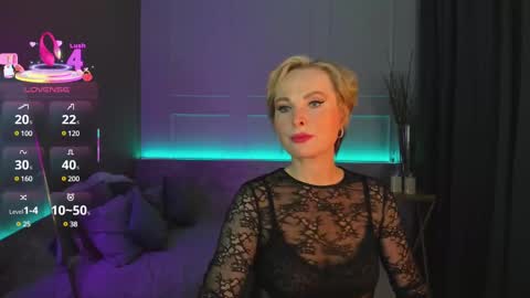 Snapshot of sandra_kind chatting on February 25, 5:30 am Sandra online show from February 25, 5:30 am