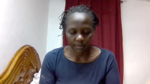 Snapshot of sandra_milly chatting on May 30, 9:50 am sandra online show from May 30, 9:50 am