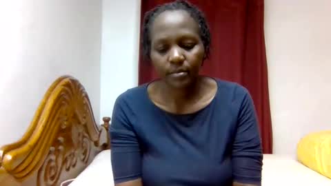 Snapshot of sandra_milly chatting on May 31, 4:25 pm sandra online show from May 31, 4:25 pm