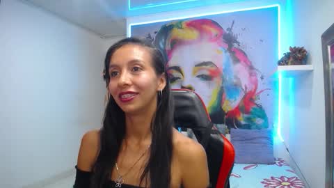 sandra  online show from March 28, 11:04 pm