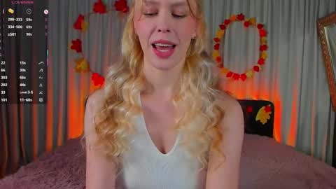 Snapshot of sandra_tender_ chatting on November 8, 8:03 am Sandra online show from November 8, 8:03 am