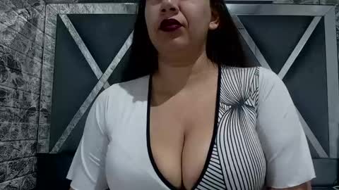 sandraclarkx69 online show from December 30, 11:04 am