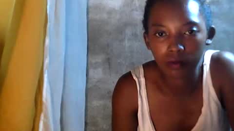 sandrine718 online show from January 9, 1:25 pm