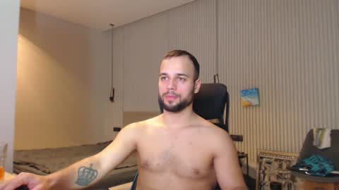 DeAlex online show from March 2, 7:34 pm