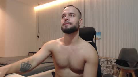 DeAlex online show from November 20, 6:18 pm