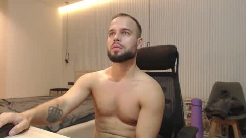 DeAlex online show from November 24, 2:22 am