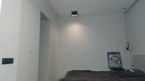 Snapshot of sandro_best chatting on February 16, 4:08 am DeAlex online show from February 16, 4:08 am