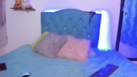 Sandy online show from February 13, 9:55 pm