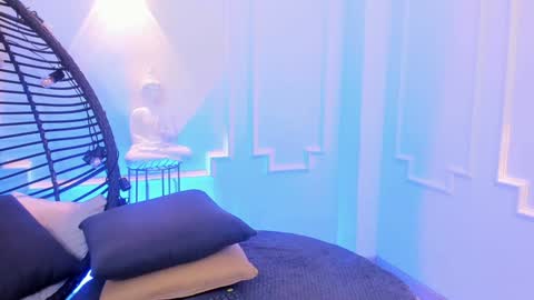 sofia online show from December 20, 10:16 am