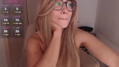 Snapshot of santal_oli chatting on July 25, 1:36 am secret online show from July 25, 1:36 am