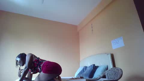 santalicious online show from March 27, 8:37 am