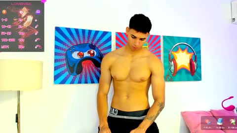 Snapshot of santana_maximo chatting on February 27, 1:11 pm Maximo Santana online show from February 27, 1:11 pm