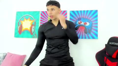 Snapshot of santana_maximo chatting on April 24, 1:13 pm Maximo Santana online show from April 24, 1:13 pm