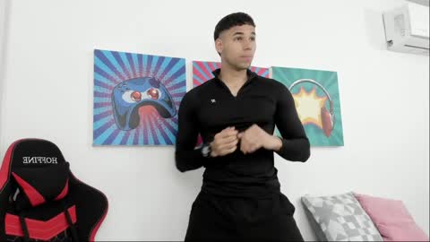 Snapshot of santana_maximo chatting on May 19, 12:22 pm Maximo Santana online show from May 19, 12:22 pm