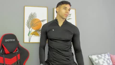 Snapshot of santana_maximo chatting on May 28, 1:30 pm Maximo Santana online show from May 28, 1:30 pm
