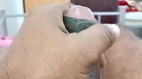 Snapshot of santhoshlees chatting on December 3, 5:26 am Harder online show from December 3, 5:26 am