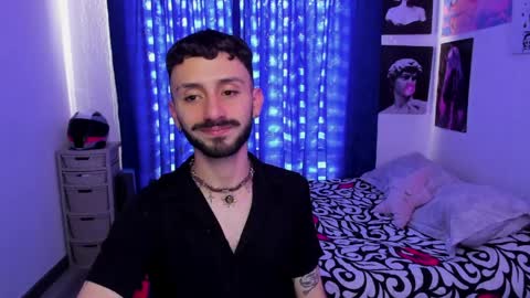 Santi online show from April 9, 8:25 pm