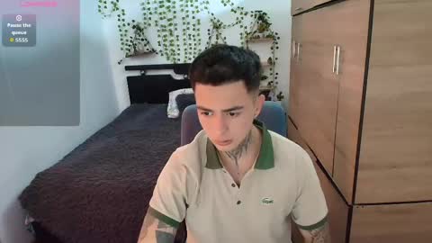 Snapshot of santi_ss chatting on May 3, 3:40 pm santi_ss online show from May 3, 3:40 pm