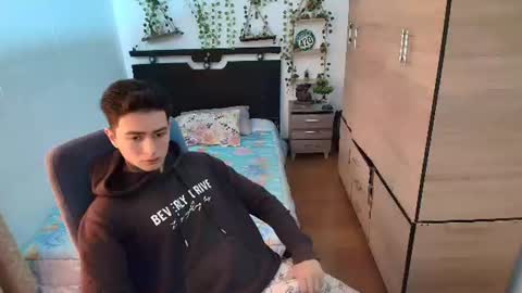 santi_ss online show from July 1, 2:29 pm