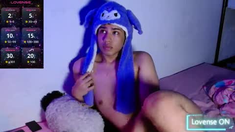 santi online show from April 2, 10:40 pm