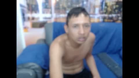 Snapshot of santiago_miler chatting on June 9, 6:08 pm santiago miller online show from June 9, 6:08 pm